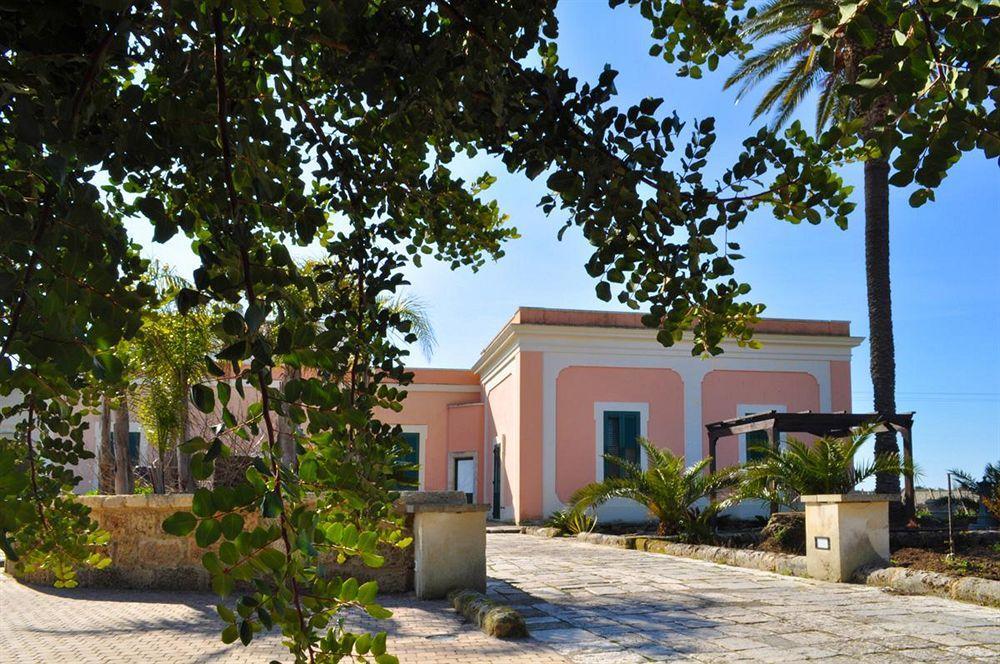 Tenuta San Nicola Novoli Exteriör bild
